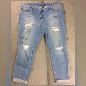 Rue 21 NWOT size 20 cuffed distressed jeans